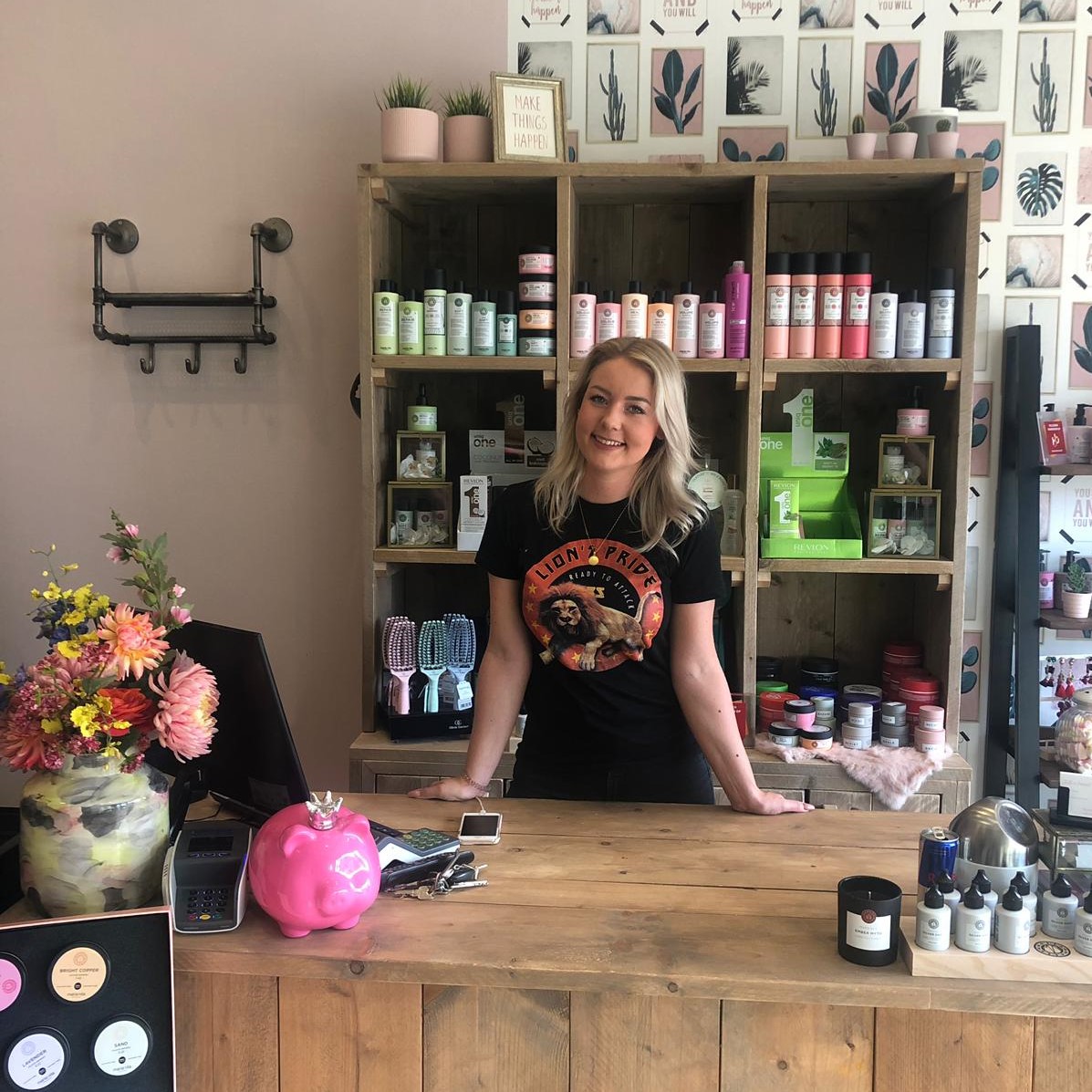 Nancy van der Scheer groeit hard met Kapsalon La Nancy